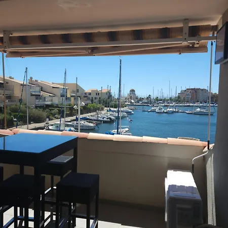 Confort Sur Le Port Appartement Gruissan